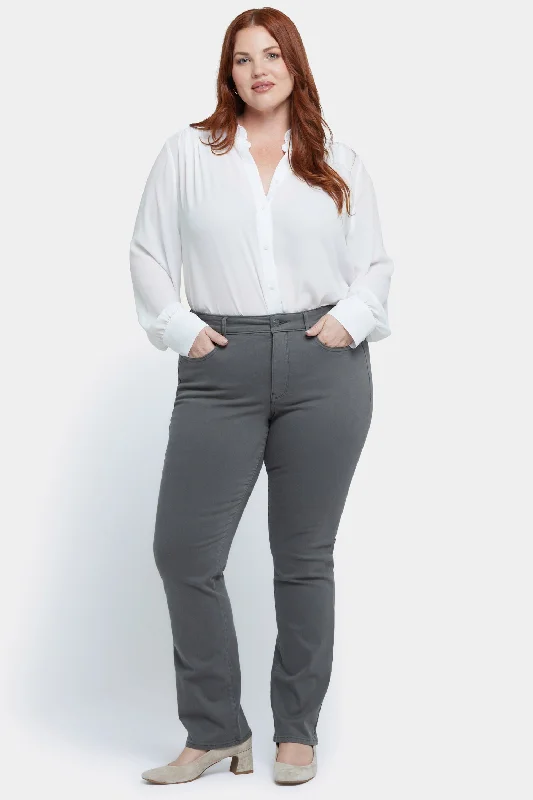 Contemporary Chic Marilyn Straight Jeans In Plus Size - Vine Leaf